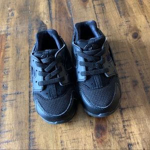 Nike toddler sneakers